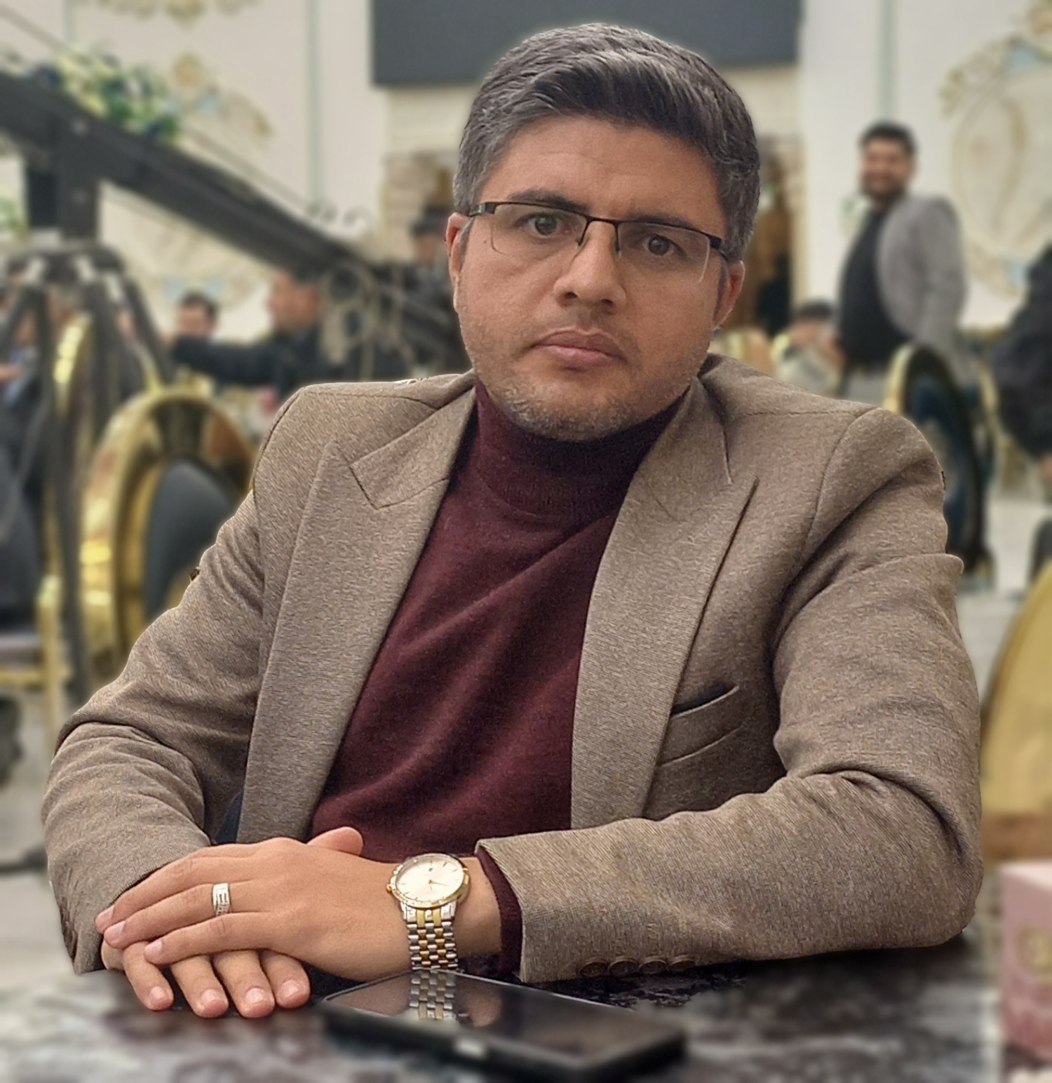 تصویر وکیل اکبر سعدی پور در دیپ‌لا